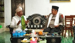 Silaturrahmi Ke Darek, Kapolda NTB Dapat Pesan Khusu Dari TGH Maarif
