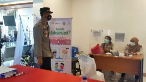 Polisi dan KKP Siapakan Grai Vaksin di Lembar Selama Mudik Lebaran 2022