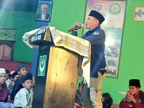 Ustaz Saparuddin Dilantik Jadi Ketua Pengurus Ilmiah Ponpes Darul Muhibbin NW Praya