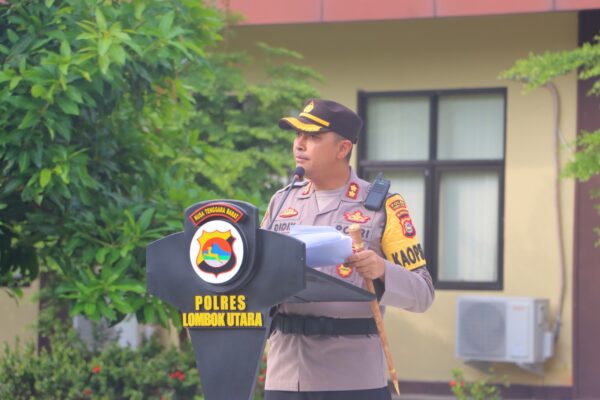 Kapolres Lombok Utara Pimpin Apel Serpas Pengamanan TPS Pemilu 2024