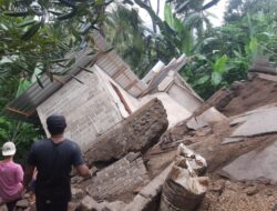 Tanggap Bencana, Pemkab KLU Berikan Bantuan bagi Korban Longsor