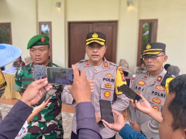 Polres Lombok Utara Bersama Kodim 1606 Mataram Amankan Pengamanan Pleno Kabupaten