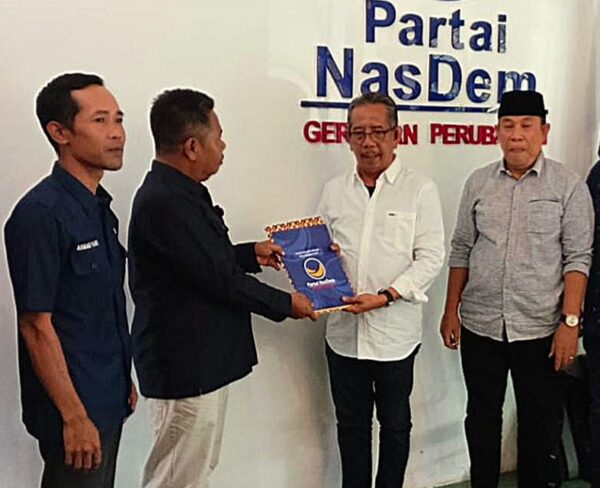 Daftar di NasDem, Ruslan Gandeng Masrun Jadi Wakilnya