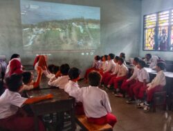 KKP Edukasi Siswa SD di NTB Daur Ulang Sampah Plastik untuk Jaga Kesehatan Laut