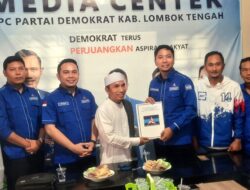 Maju Pilkada Loteng, Tuan Guru Selamet Riadi Daftar di Partai Demokrat