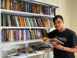 Pemuda Asal Praya Ini, Sulap Rumahnya Jadi Perpustakaan