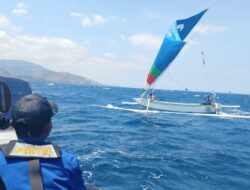 Satpolairud Polres Lombok Utara Amankan Lomba Perahu Layar di Pantai Teluk Borok