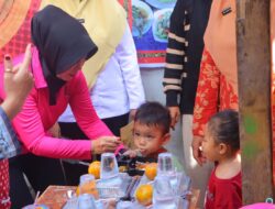 Keluarga Kunci Atasi Stunting, Bhayangkari Lotara Kampanyekan Gemar Makan Ikan