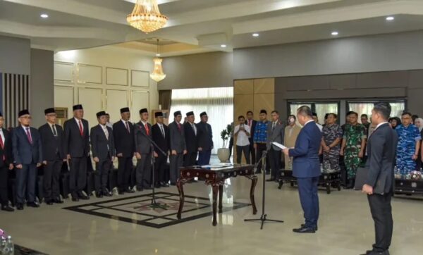 Pelantikan pejabat eselon II dan III oleh Gubernur NTB.