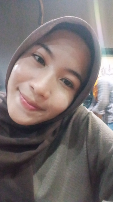 Nama : Astuti Tempat, Tanggal Lahir : Kota Bima, 31 Desember 2004 Alamat Rumah : BTN Panggi, Kota Bima No HP : 085253702559 Email : utycantik119@gmail.com Instagram : utyyhusnia