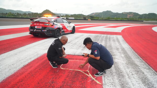 Di Balik Aspal Mandalika: Misi Priandhi Satria Memastikan Kesempurnaan Sirkuit untuk 2026