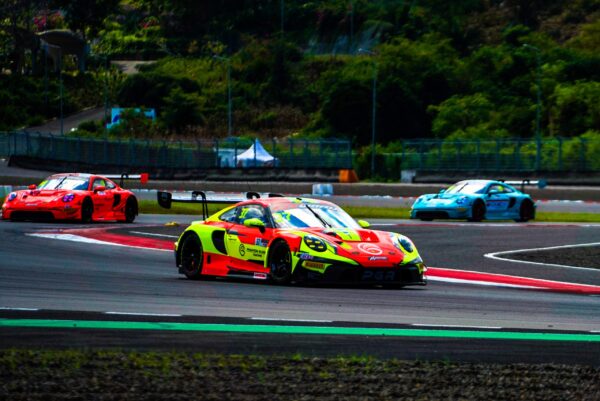 Mandalika Kembali Jadi Tuan Rumah GT World Challenge Asia 2026, Intip Jadwal Balap Mobil Sultan