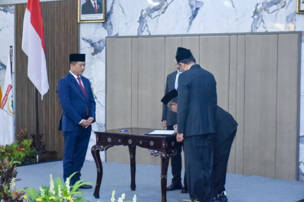 Lantik Kepala BPKP, Miq Iqbal 'Sentil' Tata Kelola Pemda: Jangan Sampai Dihantui Musibah Hingga Pensiun