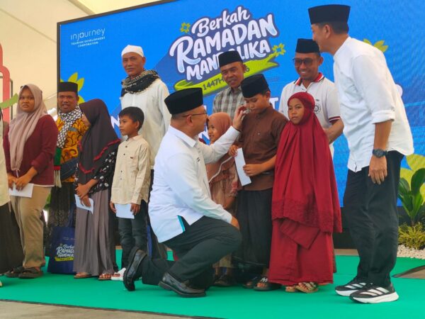 Sambut Idul Fitri, ITDC Bagikan 1.500 Bingkisan Lebaran untuk 7 Desa Penyangga Mandalika