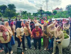 Sambut Ramadan, Alumni SMP Dolar Bagikan 1.812 Paket Takjil: Jumlahnya Meningkat dari Tahun Lalu