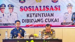 Gempur Rokok Ilegal, Satpol PP Loteng dan Bea Cukai Mataram Edukasi Warga di Kuta Mandalika