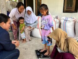 Keren! Hasil Lelang Barang Pembalap MotoGP 2025 Disulap ITDC Jadi Amunisi Cegah Stunting di Desa Rembitan