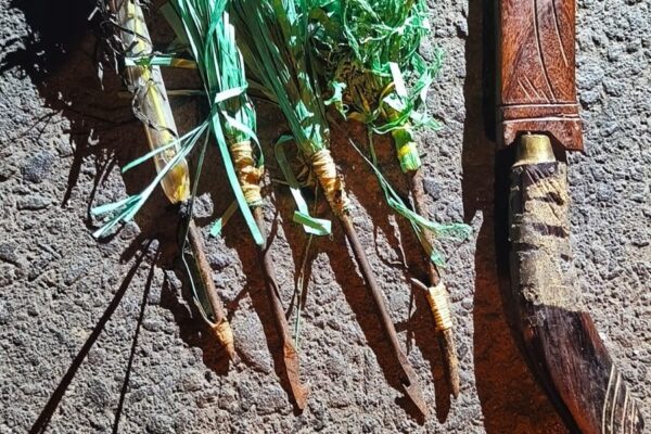 Belasan Orang Tak Dikenal Brutal Serang Remaja di Simpang 4 Arum Jaya: Pisau dan Panah Disita