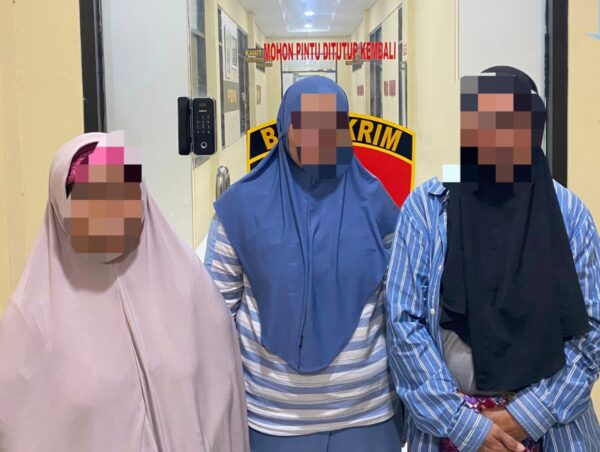 Tipu Warga Bayan dengan Emas Palsu, Tiga Perempuan Asal Lombok Barat Diringkus Polisi