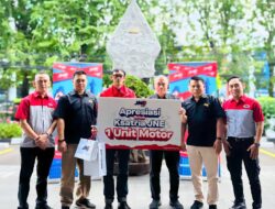 JNE Kecam Pembegalan Kurir di Bandung, Berikan Apresiasi Motor Baru untuk “Ksatria JNE”