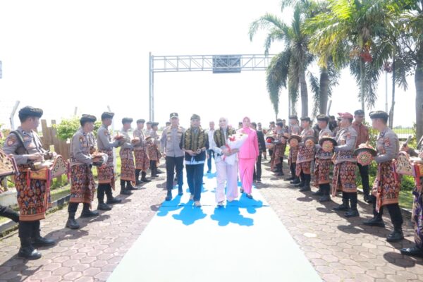 Tiba di BIZAM, Kapolda NTB yang Baru Kalingga Rendra Raharja Disambut Hangat Wakapolda dan Forkopimda