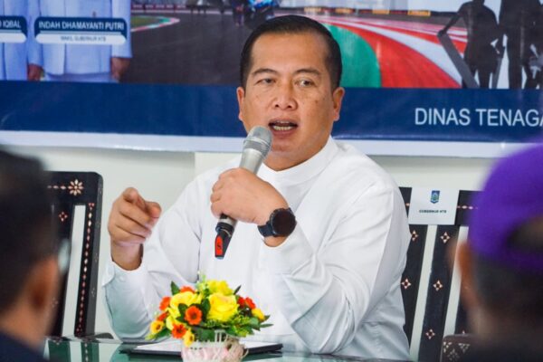 Dialog May Day 2026: Gubernur Iqbal Janjikan Regulasi Inklusif dan Skema Baru Perlindungan PMI
