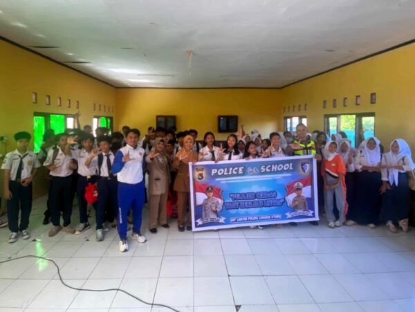 Tanamkan Budaya Tertib Sejak Dini, Satlantas Polres Lombok Utara Gelar Sosialisasi Safety Riding di Sekolah