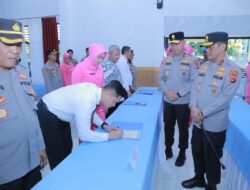 Langkah Tegas Kapolda Baru Perangi Narkoba, 11.164 Personel Polda NTB Teken Pakta Integritas