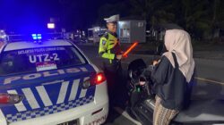 Wujudkan Kamseltibcarlantas, Satlantas Polres Lombok Utara Intensifkan Blue Light Patrol di Jalur Gangga
