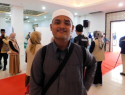 “Terimakasih Kemenhaj NTB” Kisah Jandi, Jemaah Haji Usia 22 Tahun yang Gantikan Almarhumah Ibu