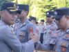 Apresiasi Kinerja Luar Biasa, Kapolres Lombok Utara Berikan Penghargaan kepada 20 Personel Berprestasi