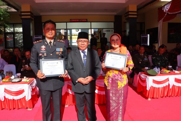 Kapolres & Ketua Bhayangkari Lombok Utara Sabet Penghargaan Bupati di Hari Bhayangkara ke-80