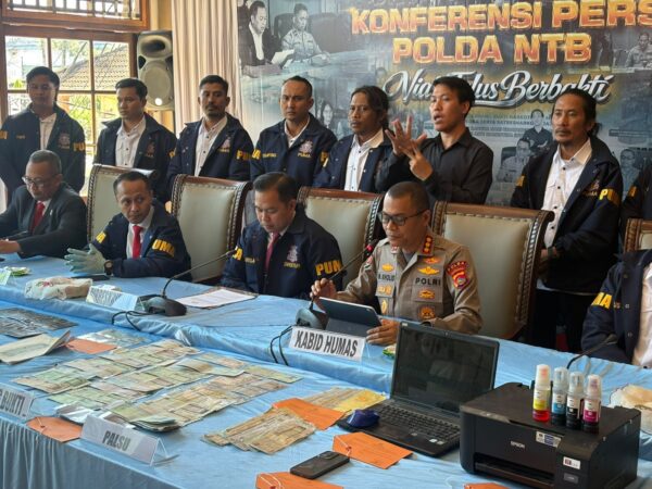 Sindikat Pemalsu STNK di Mataram Diringkus Polda NTB, Residivis 'Suhu' Pemalsuan Kembali Masuk Bui