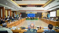 Jangan Biarkan Risiko Mengendalikan Pemerintah: Pesan Menohok Miq Iqbal dari Sembalun