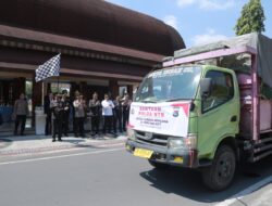 Wujud Kepedulian Sesama, Polda NTB Lepas 8 Truk Logistik dan Tim Psikologi untuk Korban Gempa NTT