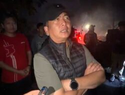 Baru Tiba dari NTT, Gubernur Miq Iqbal Langsung Terjun ke Kebakaran Desa Adat Sade