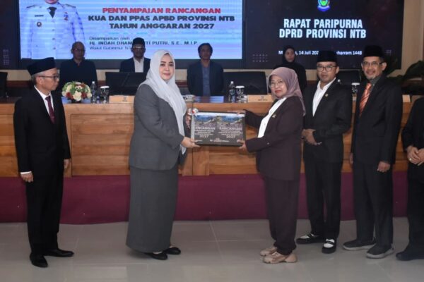 Pemprov NTB Resmi Serahkan KUA-PPAS APBD 2027 ke DPRD, Akselerasi Pengentasan Kemiskinan dan Sektor Unggulan
