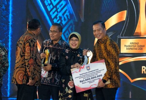 Bawakan Bonus Rp9 Miliar, Pemprov NTB Sabet 3 Penghargaan Kemendagri Berkat Kebijakan Pro-Rakyat