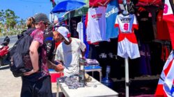 Kaus Veda Ega dan Marc Marquez Diburu Penonton, Pedagang UMKM Ketiban Rezeki di MotoGP Mandalika 2026